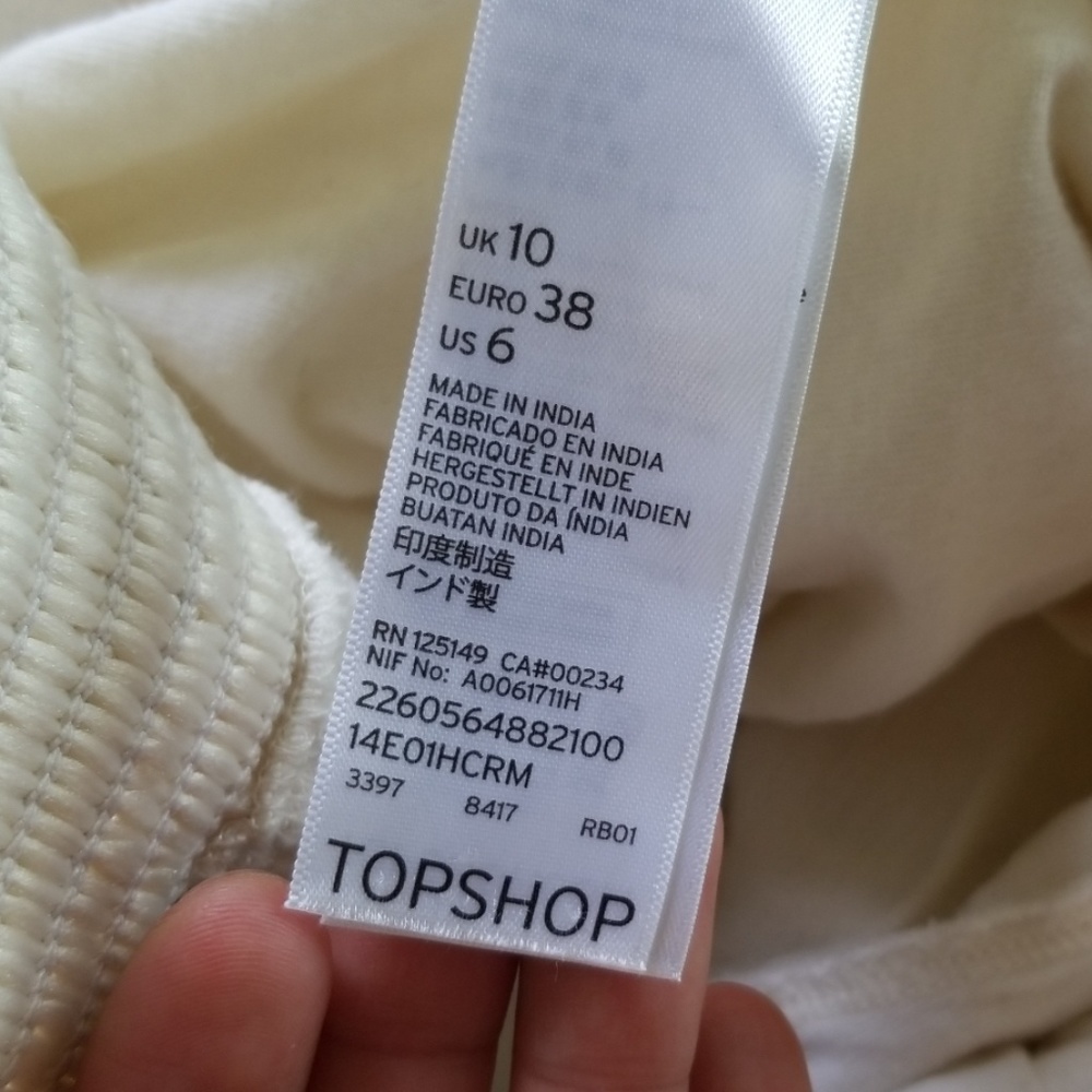 Topshop Crocheted Boho Gypsy Surfer Shorts - Picture 7 of 9